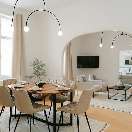 Comfy Apt For 4-6, 5 Min To Center, No Lift Currently Vienne Extérieur photo