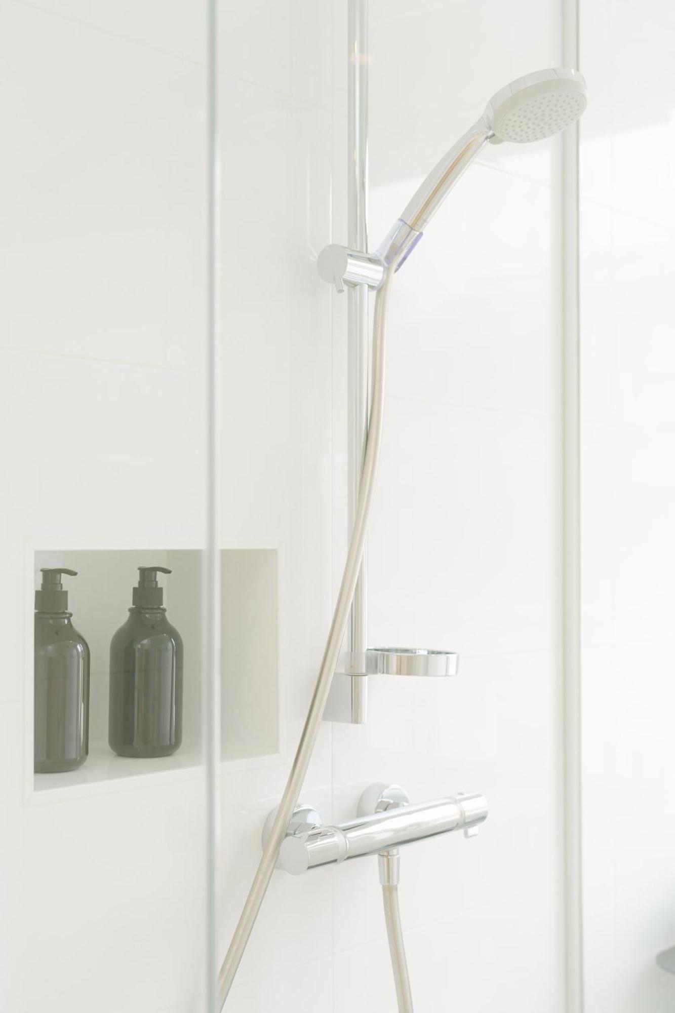 Apartmán Comfy For 4-6, 5 Min To Center, No Lift Currently *